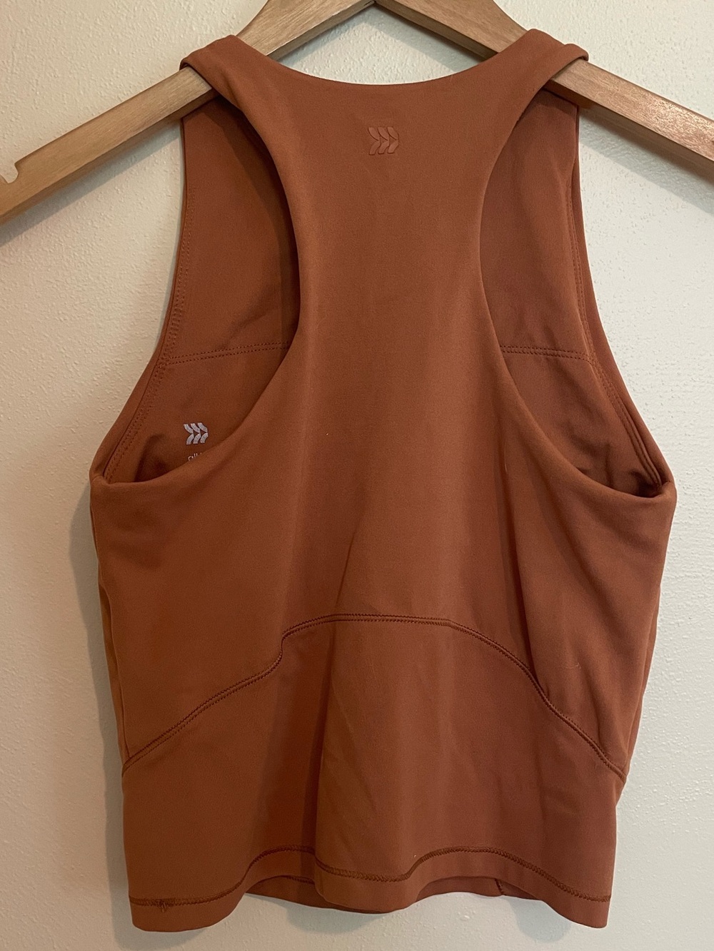 Rust Cropped Workout Top - Picture 2 of 7